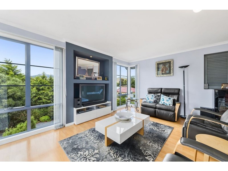 98 Derwent Terrace, New Norfolk TAS 7140