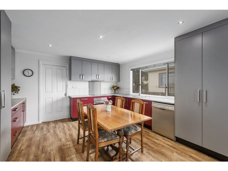 93 Renfrew Circle, Goodwood TAS 7010