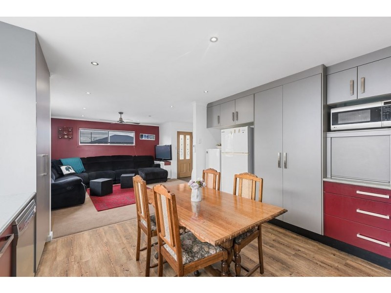 93 Renfrew Circle, Goodwood TAS 7010