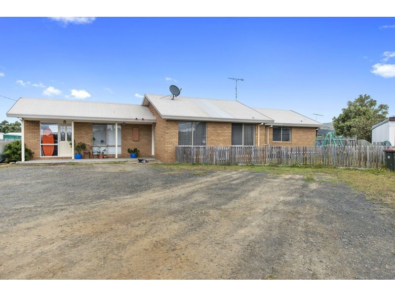 23 Charles Street, Triabunna TAS 7190