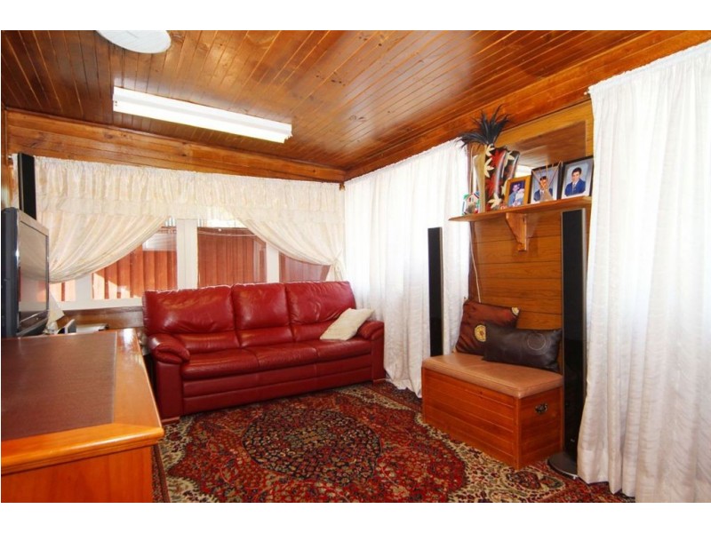 207 The Boulevard, Thomastown VIC 3074