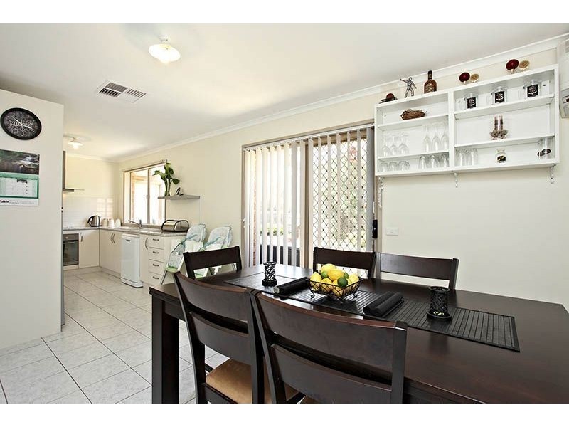 11 Langvale Court, Mill Park VIC 3082