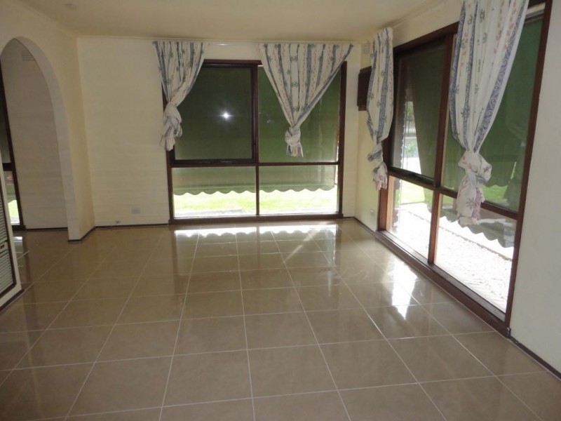 4 Scarborough Road, Epping VIC 3076