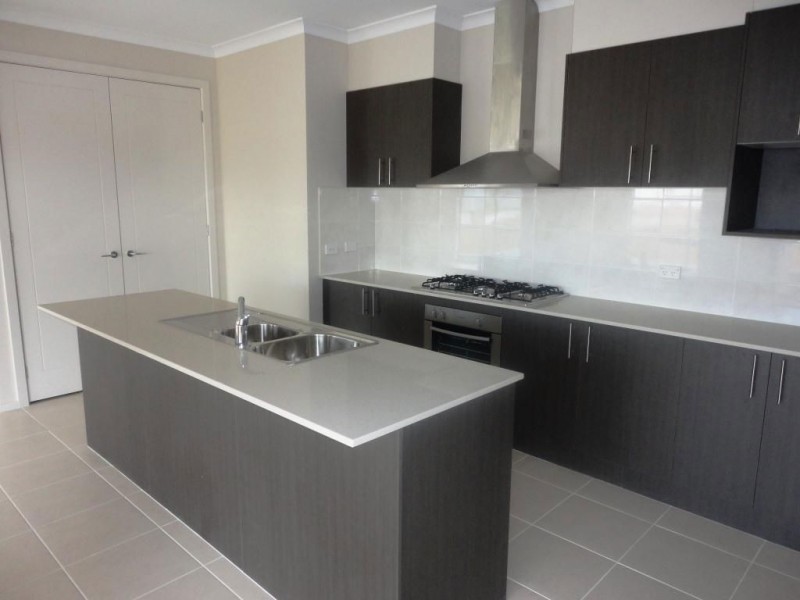 1 Absinthe Place, Epping VIC 3076