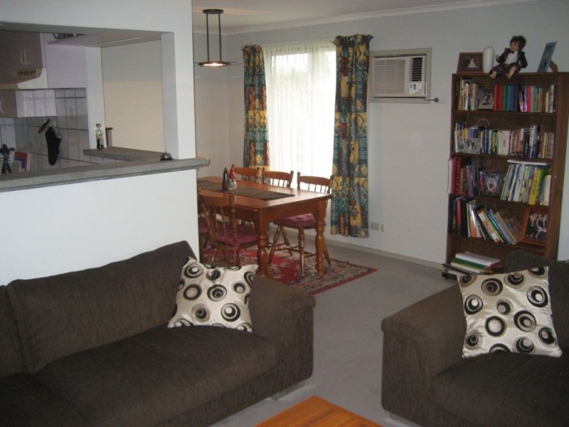 20 Valentine Avenue, Thomastown VIC 3074