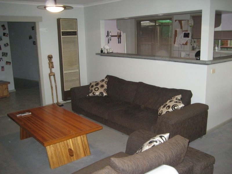 20 Valentine Avenue, Thomastown VIC 3074