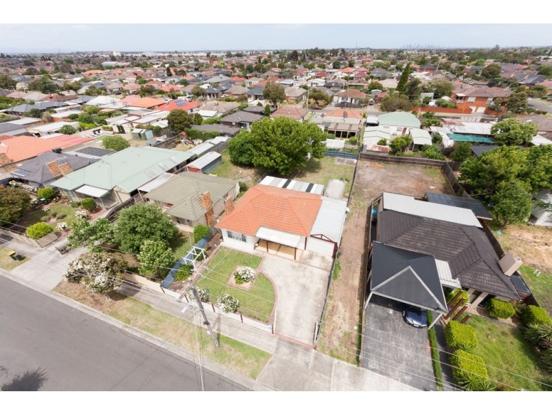 37 Arndell Street, Thomastown VIC 3074