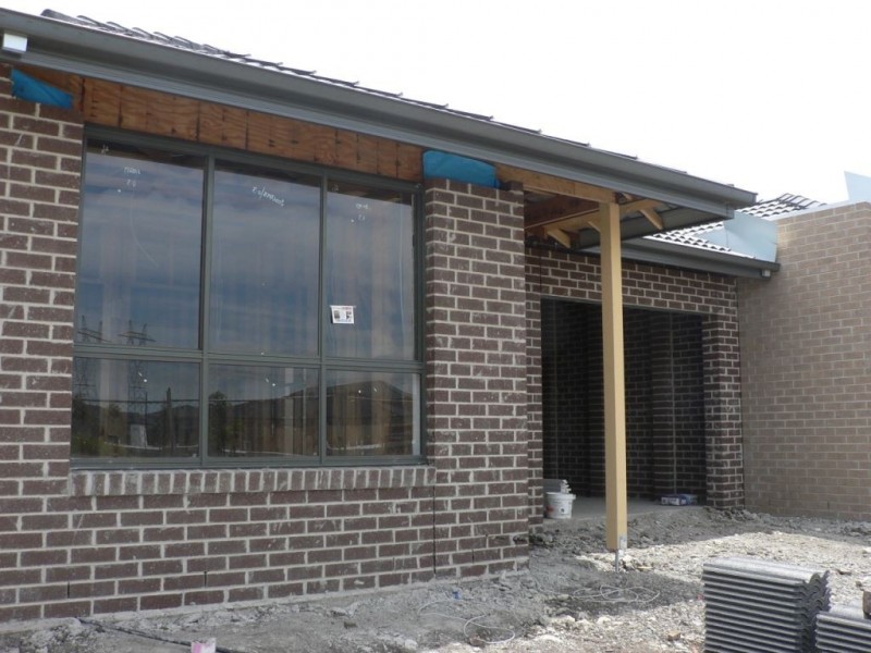 2/19A Cotchin Close, Epping VIC 3076