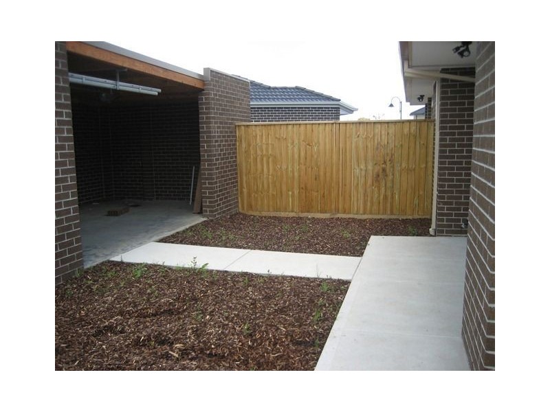 1/26 Methven Avenue, South Morang VIC 3752