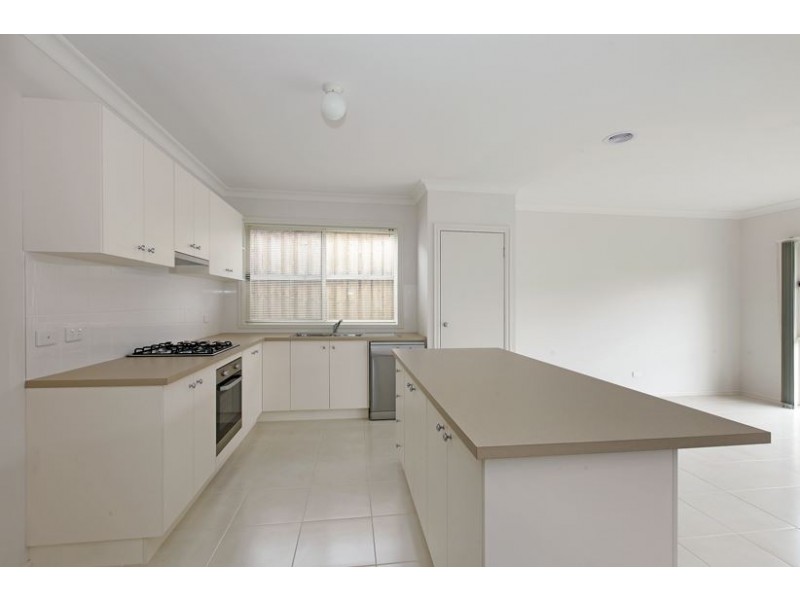 44 Macknight Wynd, Doreen VIC 3754