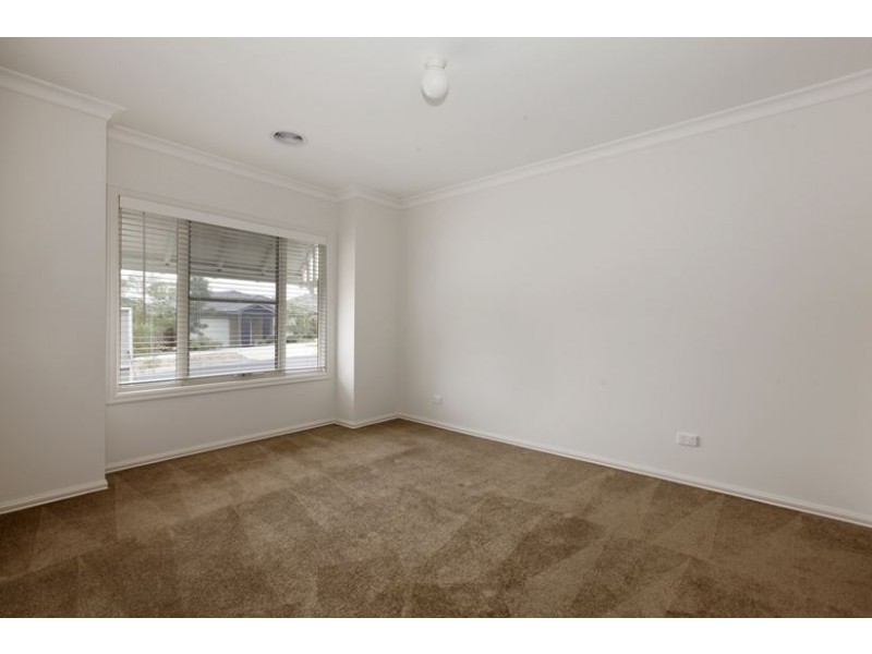 44 Macknight Wynd, Doreen VIC 3754