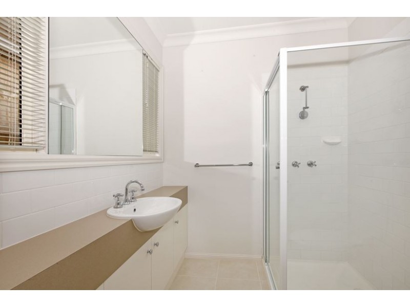 44 Macknight Wynd, Doreen VIC 3754