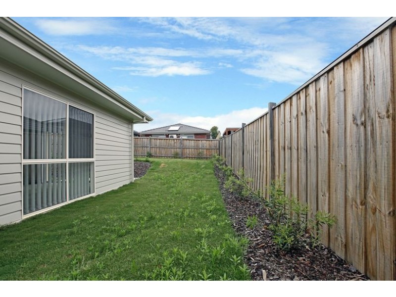 44 Macknight Wynd, Doreen VIC 3754