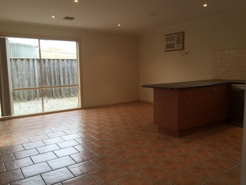 8/119 Duffy Street, Epping VIC 3076