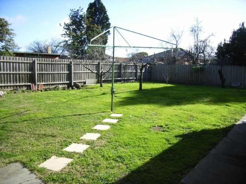 22 Central Avenue, Thomastown VIC 3074