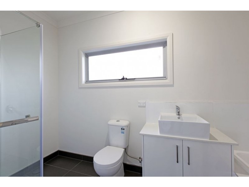 200R Mosaic Drive, Lalor VIC 3075