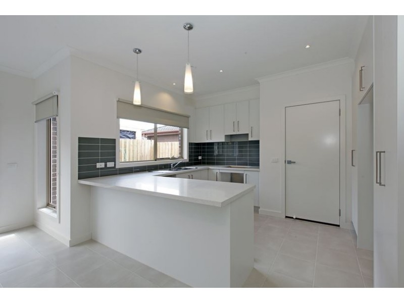 10 Winchester Avenue, Epping VIC 3076