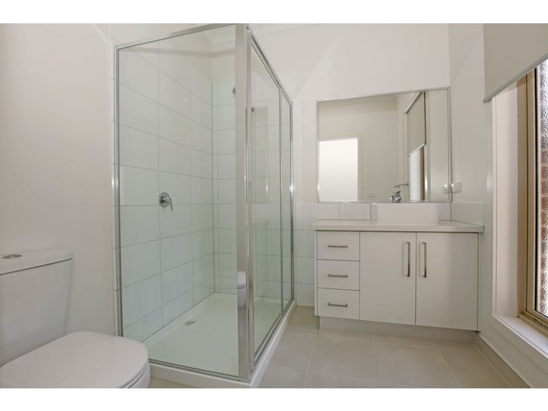 10 Winchester Avenue, Epping VIC 3076