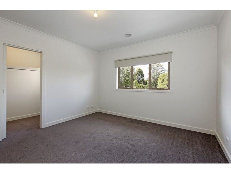 10 Winchester Avenue, Epping VIC 3076