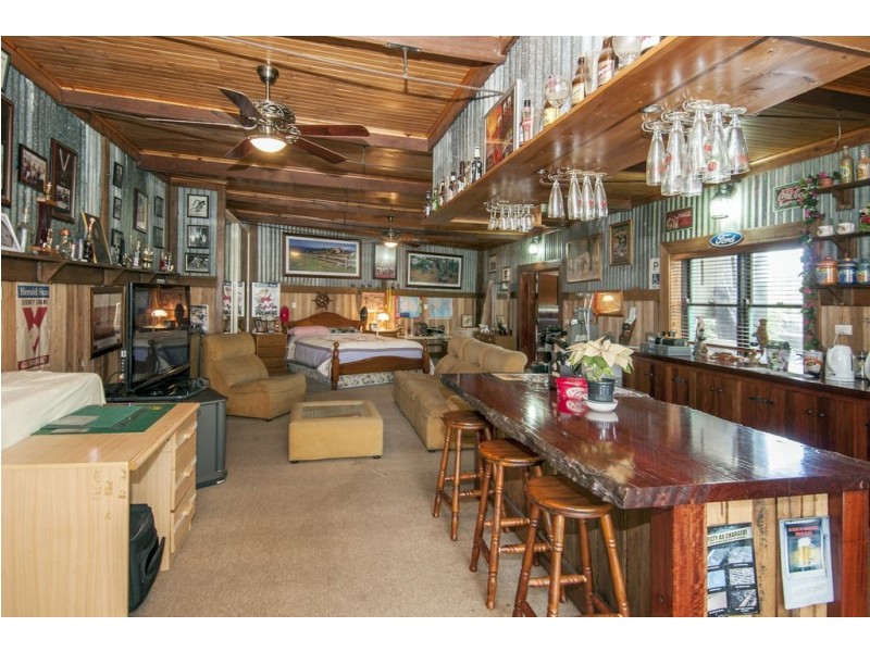 142 The Boulevard, Thomastown VIC 3074