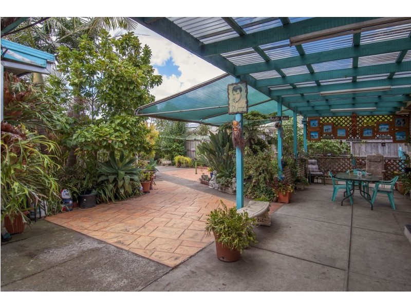 142 The Boulevard, Thomastown VIC 3074