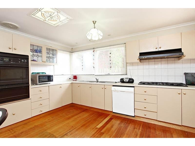96 Gardenia Street, Thomastown VIC 3074