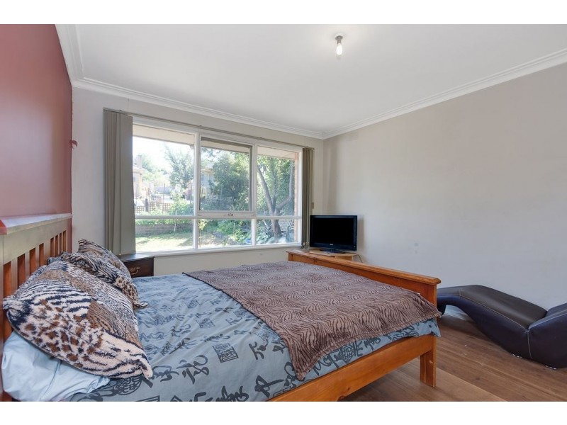 5 Miranda Road, Reservoir VIC 3073