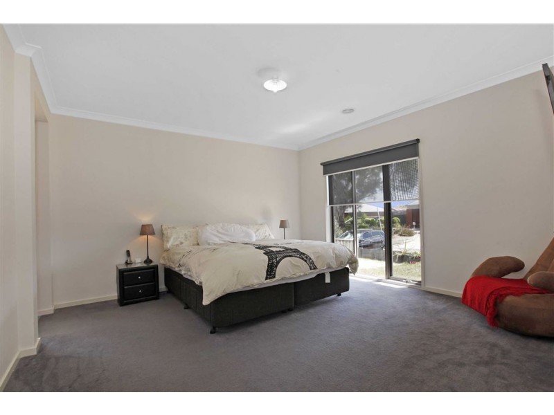 15 Encounter Place, Epping VIC 3076