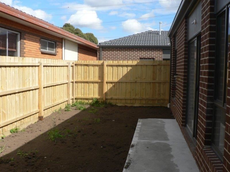 2/34 Hurtle Street, Lalor VIC 3075