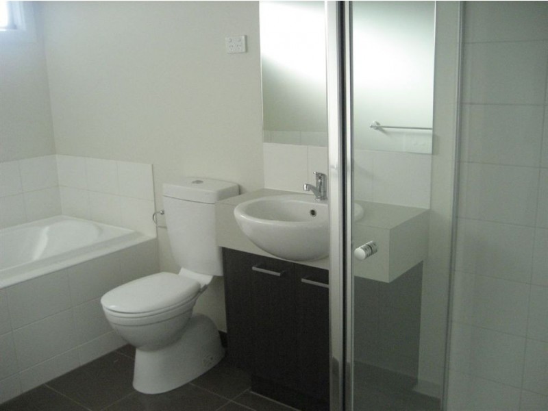 1/27 Glenorchy Way, South Morang VIC 3752