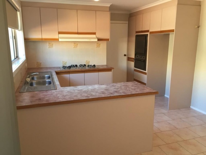 1 Patmore Court, Mill Park VIC 3082