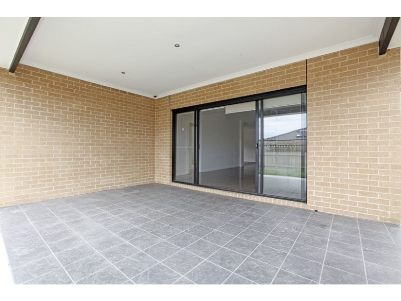 28 Escape Drive, Doreen VIC 3754