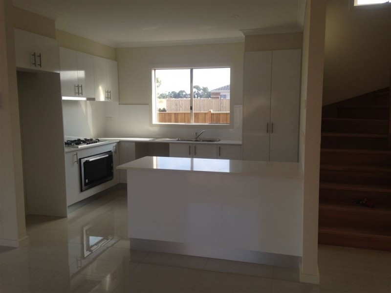 21 Paramount Rise Road, Wollert VIC 3750