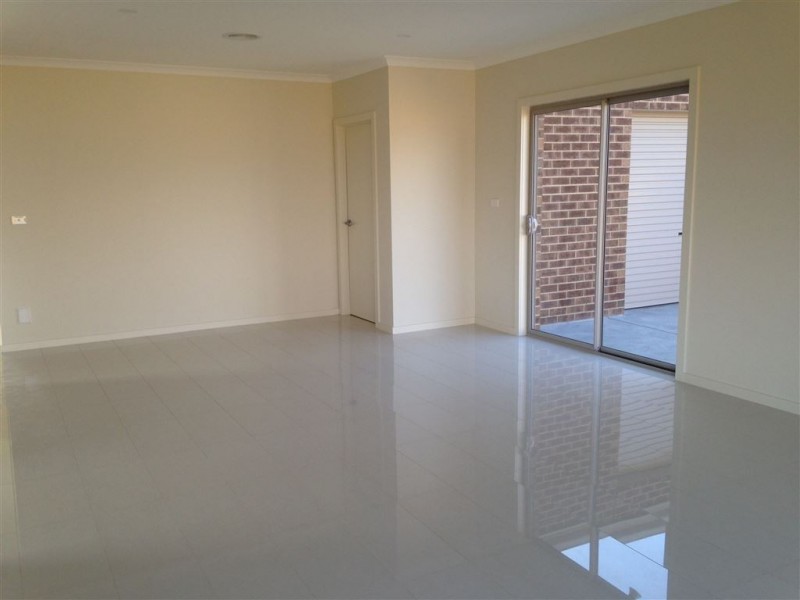 21 Paramount Rise Road, Wollert VIC 3750