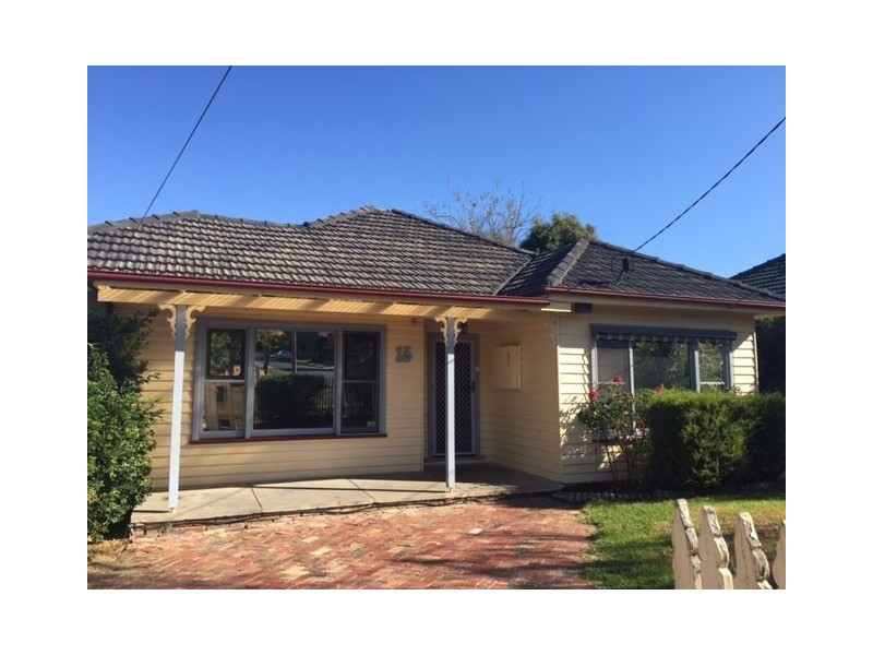 1/15 Bungay, Watsonia VIC 3087