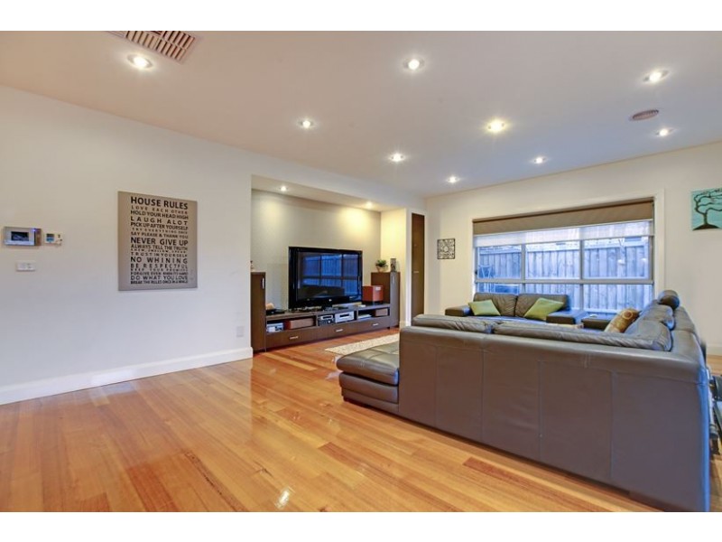 70 Suncroft Drive, Lalor VIC 3075