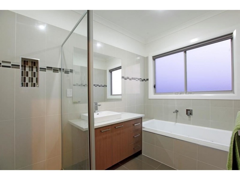 70 Suncroft Drive, Lalor VIC 3075