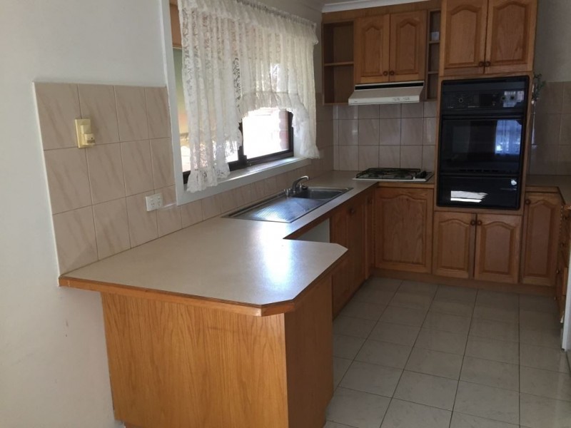 2/38 Moorhead Drive, Mill Park VIC 3082