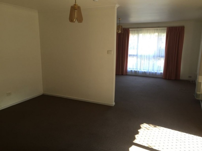 2/38 Moorhead Drive, Mill Park VIC 3082