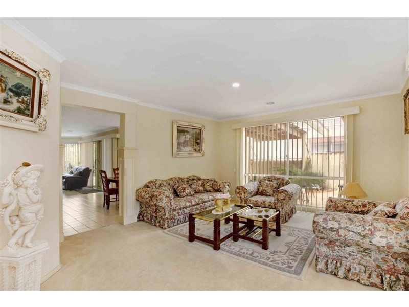 16 Sorrento Place, Epping VIC 3076