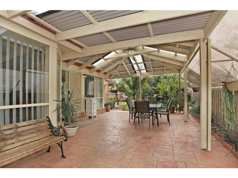 16 Sorrento Place, Epping VIC 3076