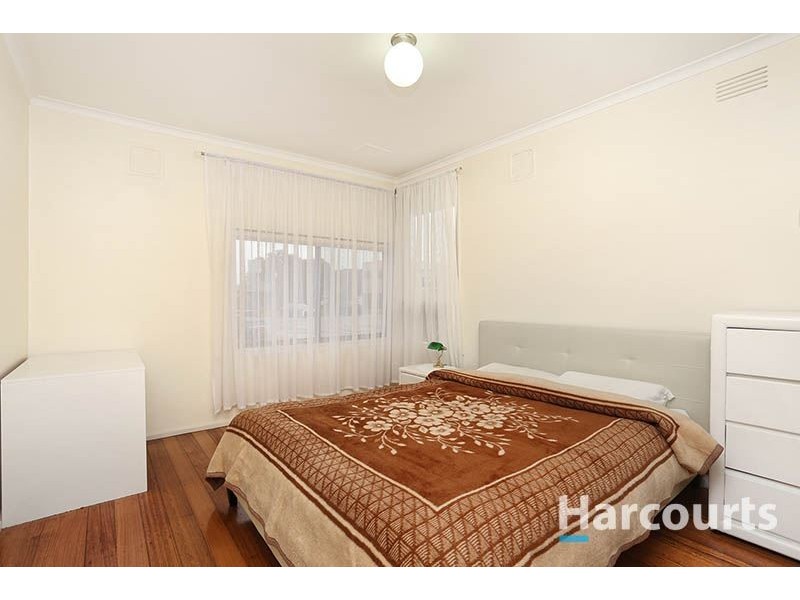 1/62 Coulstock Street, Epping VIC 3076