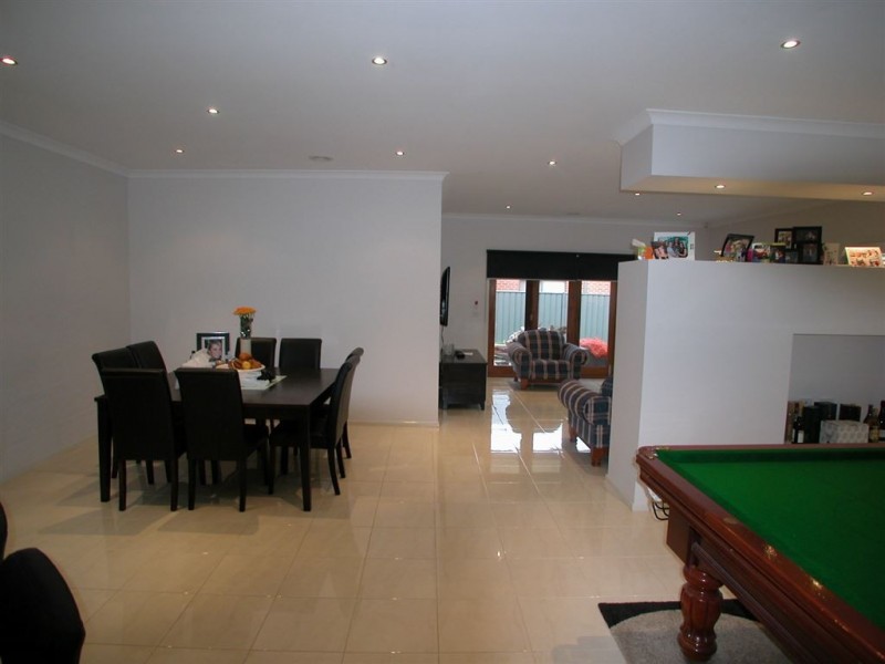 90 Hawkstowe Parade, South Morang VIC 3752