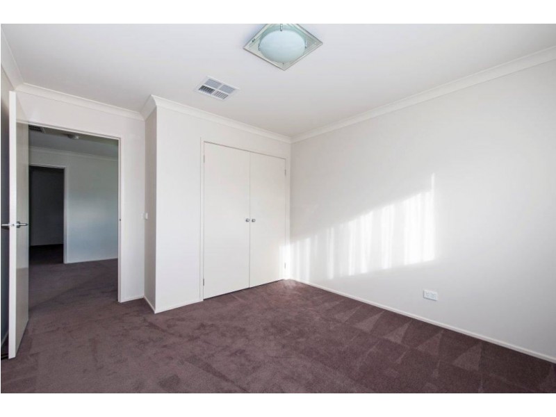 8 Robusta Avenue, Bundoora VIC 3083