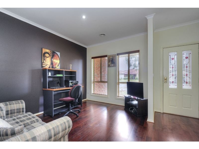 19 Evergreen Drive, South Morang VIC 3752