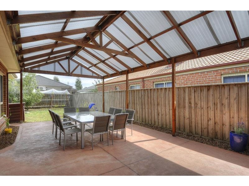 19 Evergreen Drive, South Morang VIC 3752