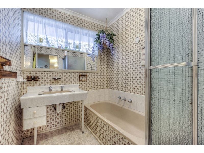 73 Bickley Avenue, Thomastown VIC 3074