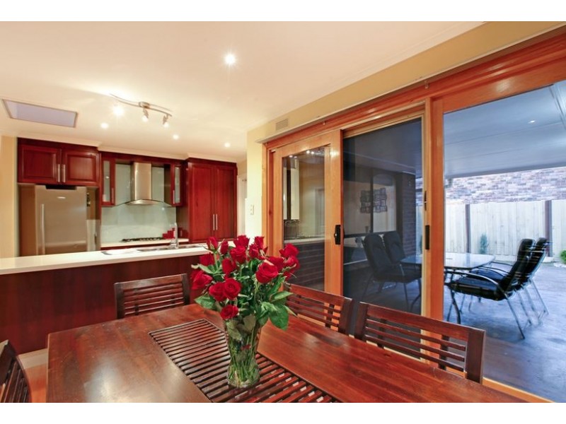 23 Streeton Circuit, Mill Park VIC 3082