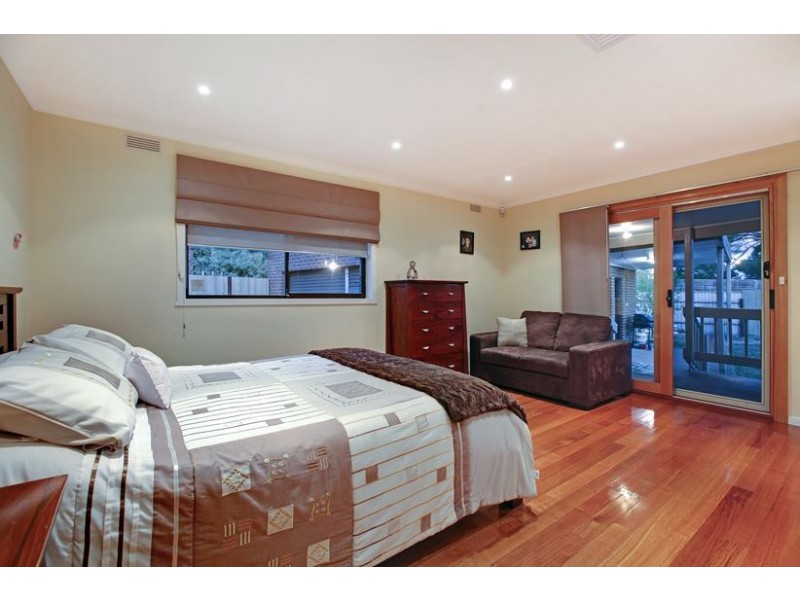 23 Streeton Circuit, Mill Park VIC 3082