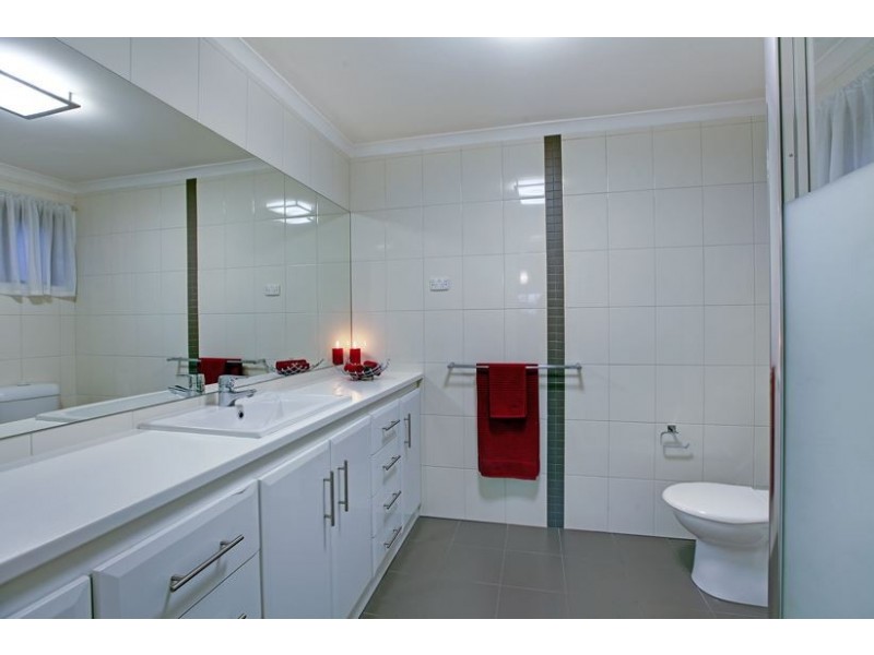 23 Streeton Circuit, Mill Park VIC 3082